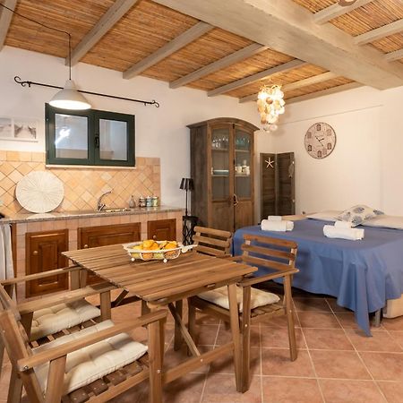 קאלה ליברוטו Raffinata Taverna Con Camino מראה חיצוני תמונה